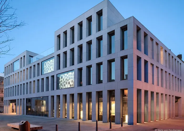 Antwerp Central Youth Hostel