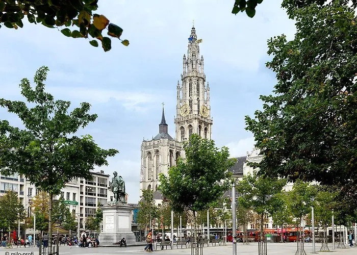 Antwerp Central Youth Hostel